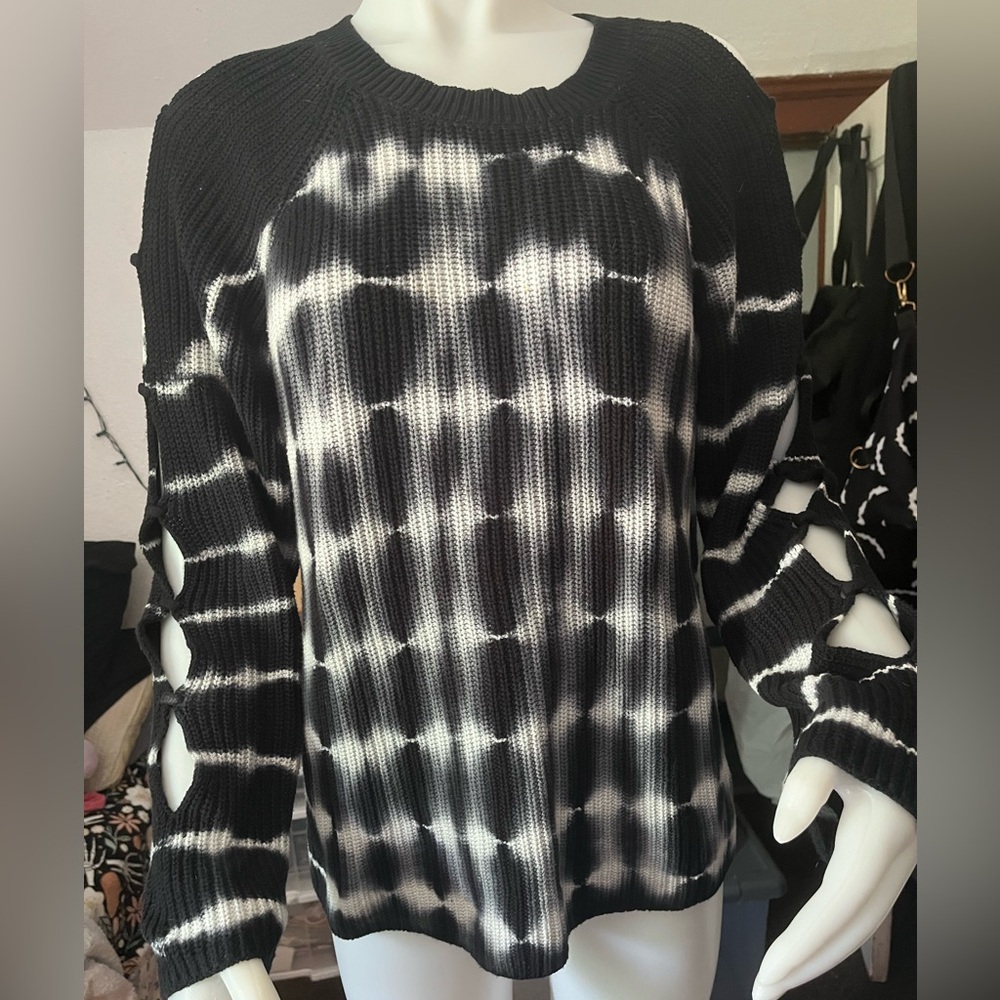 Cute Y2K TieDyed Black Sweater by Derek Heart 🖤